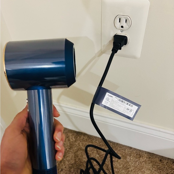 ✨Dyson Supersonic Hair Dryer Purple Special Edition - Complete Set! - Picture 8 of 15